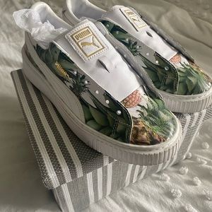 Palm Tree/Pineapple Puma Sneakers